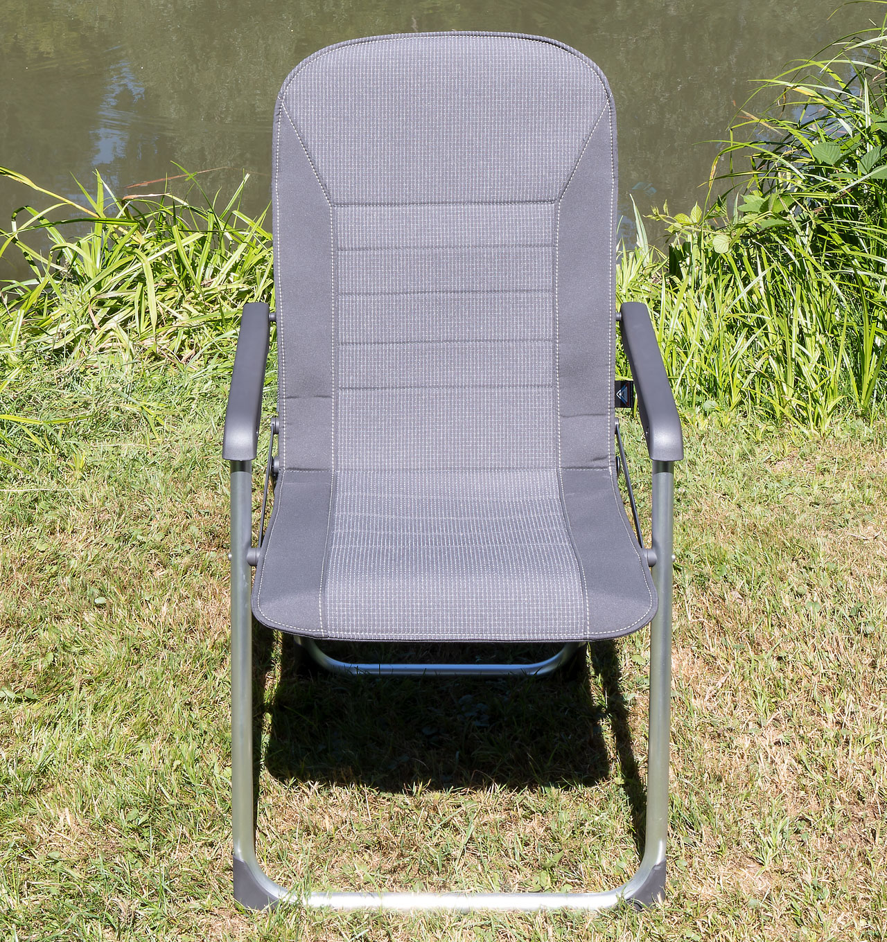 Polsterbezug für VW T7 California Campingstuhl, Design: "Ribella Raven".