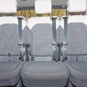 Second Skin Schonbezüge für den Mittelsitz in den VW T7 California Beach Tour/Camper